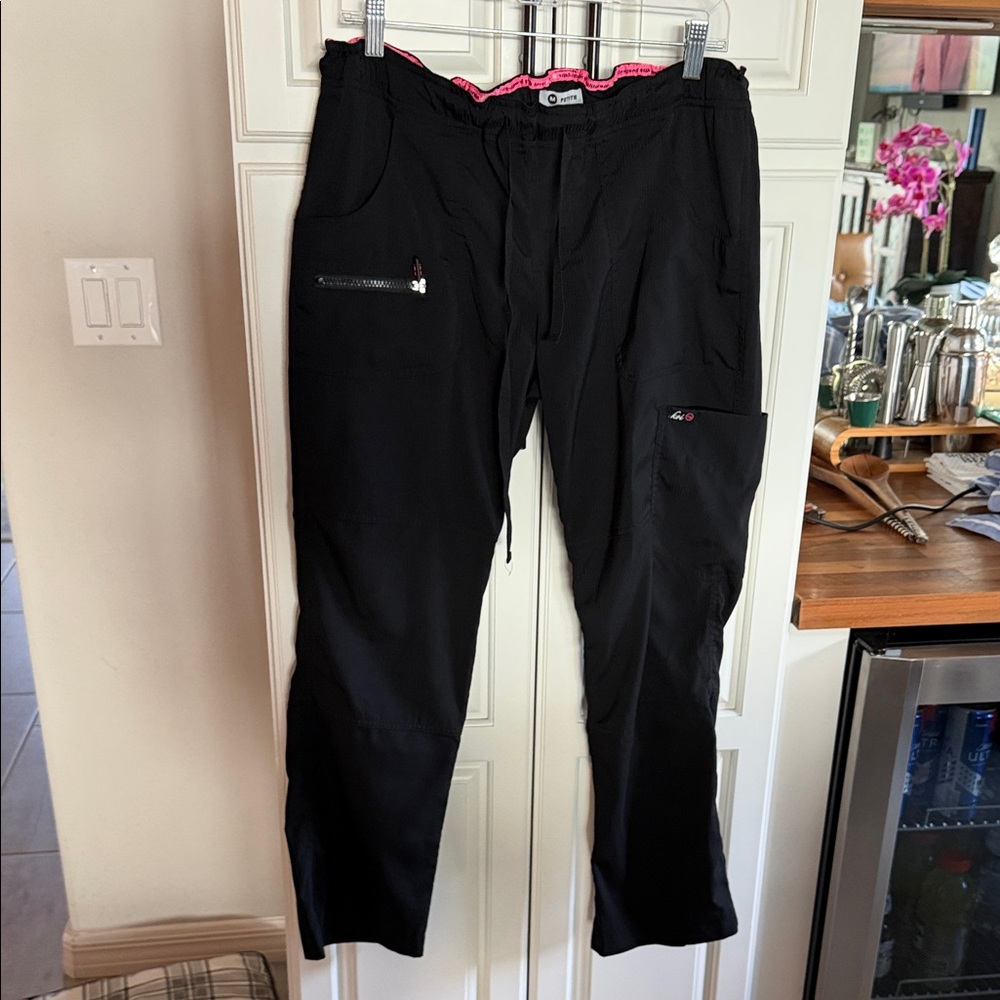 Women's Koi lite scrub pants M petite Black